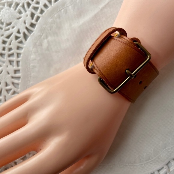 Louis Vuitton Luggage Name Tag and Strap-Bracelet Set (S) - Picture 4 of 13